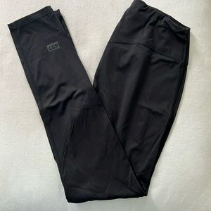 437 Black Leggings